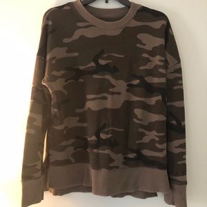 Camo pullover